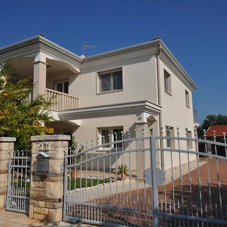 Kreso דירה